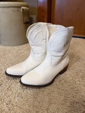 Roper Boots